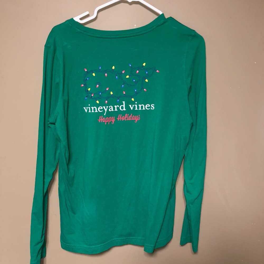 vineyard vines Christmas T